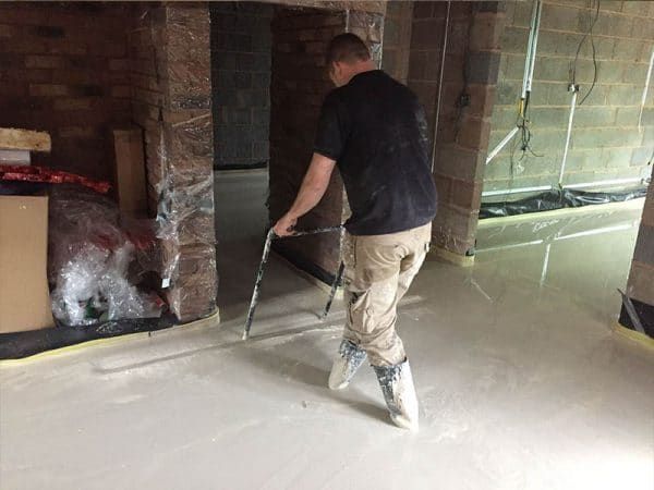 How to screed a floor: A GM Floor screed staff member completing a job